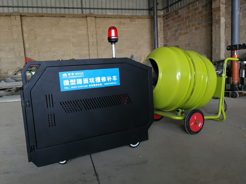 微型路面坑槽修補(bǔ)車